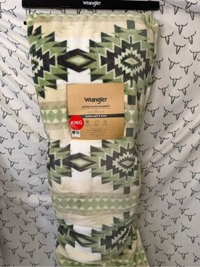King wrangler blanket
